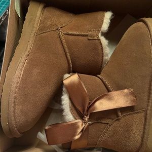 BearPaw suede girls boots